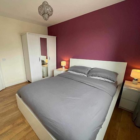 One Bedroom With Great City Views Londra Exterior foto