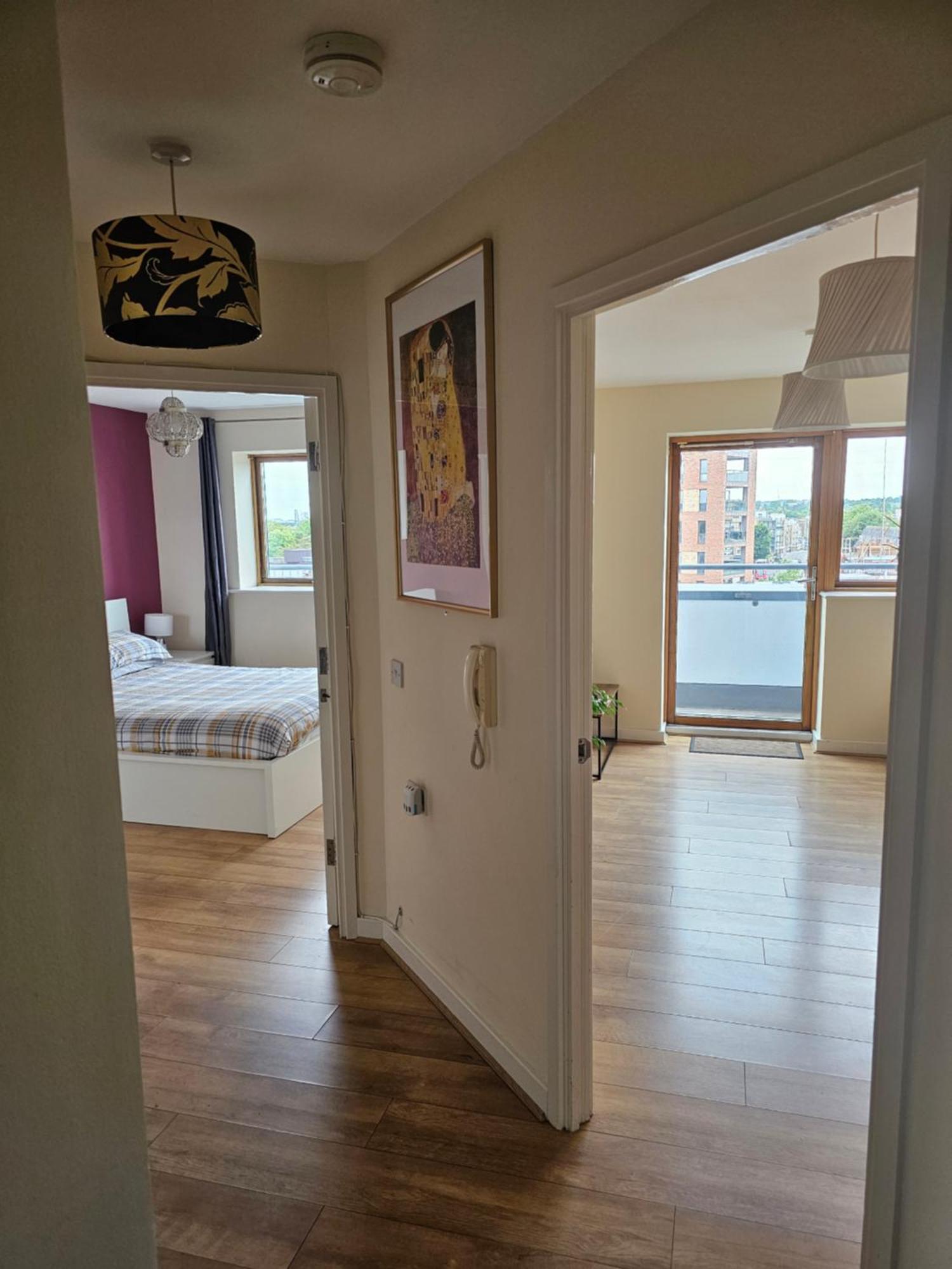 One Bedroom With Great City Views Londra Exterior foto